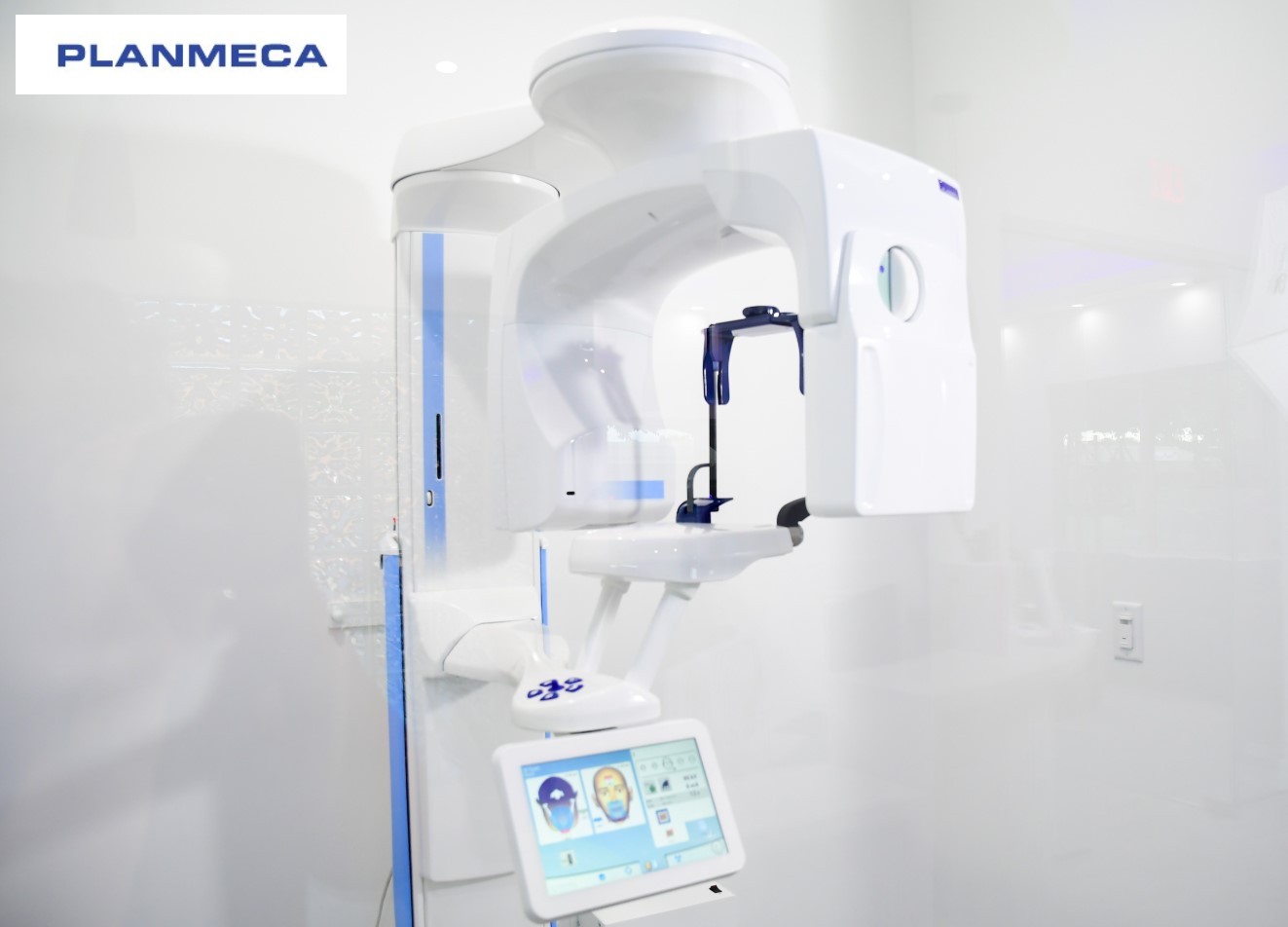 Planmeca CT Scan unit image